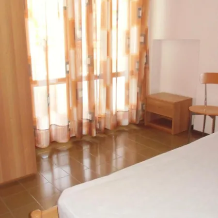 Apartman Torino 83 *